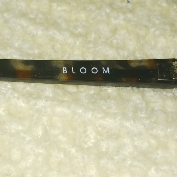 Von Zipper Sunglasses (WORN ONCE) - Picture 11 of 15